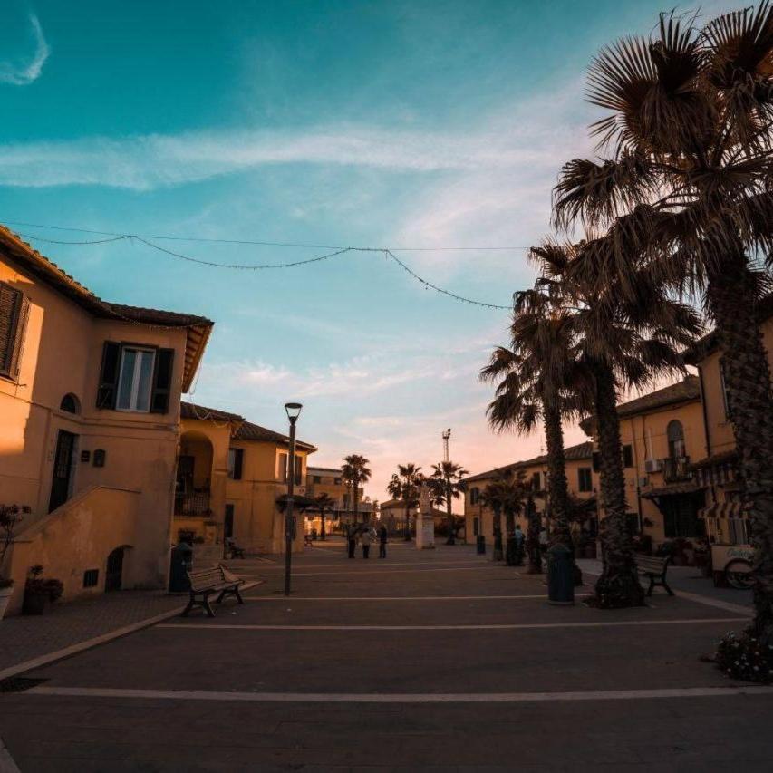 Roma Al Mare! Le Comete Del Borghetto リド・ディ・オスティア エクステリア 写真