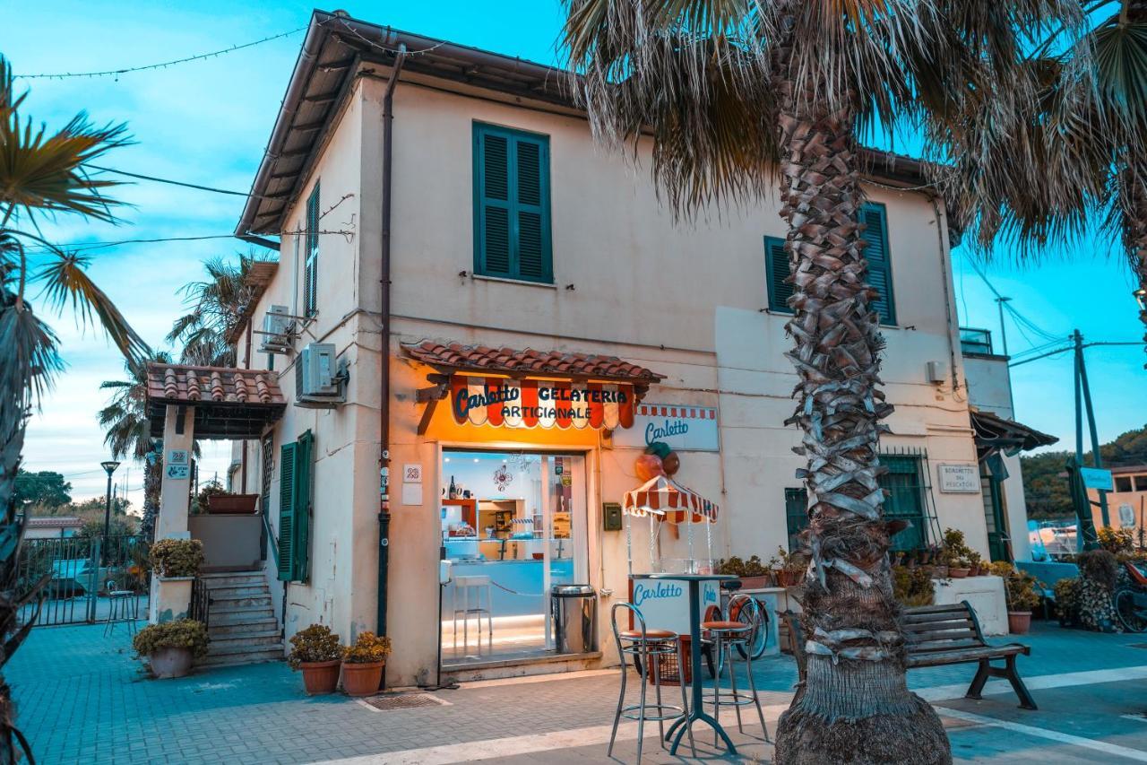 Roma Al Mare! Le Comete Del Borghetto リド・ディ・オスティア エクステリア 写真